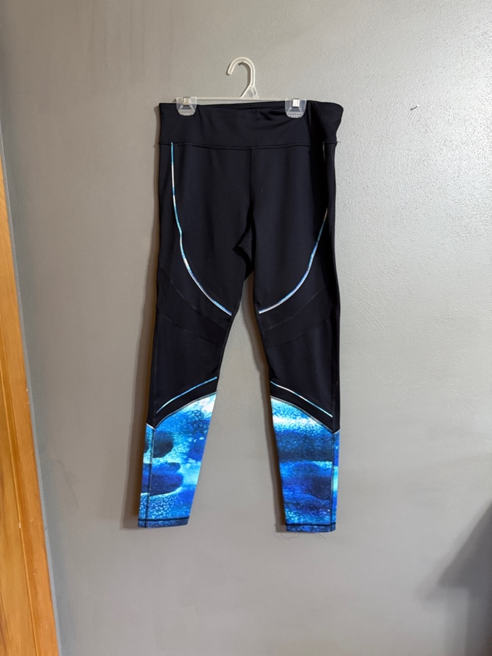 Black Leggings with Blue Print Accent